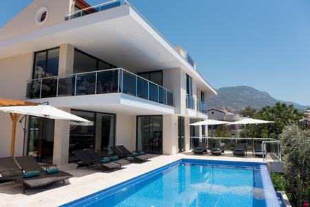 Villa Escape resim 1