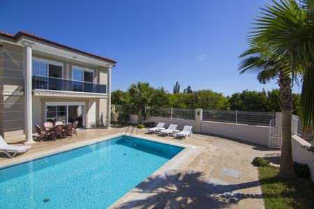 Villa Pera 2 resim 1